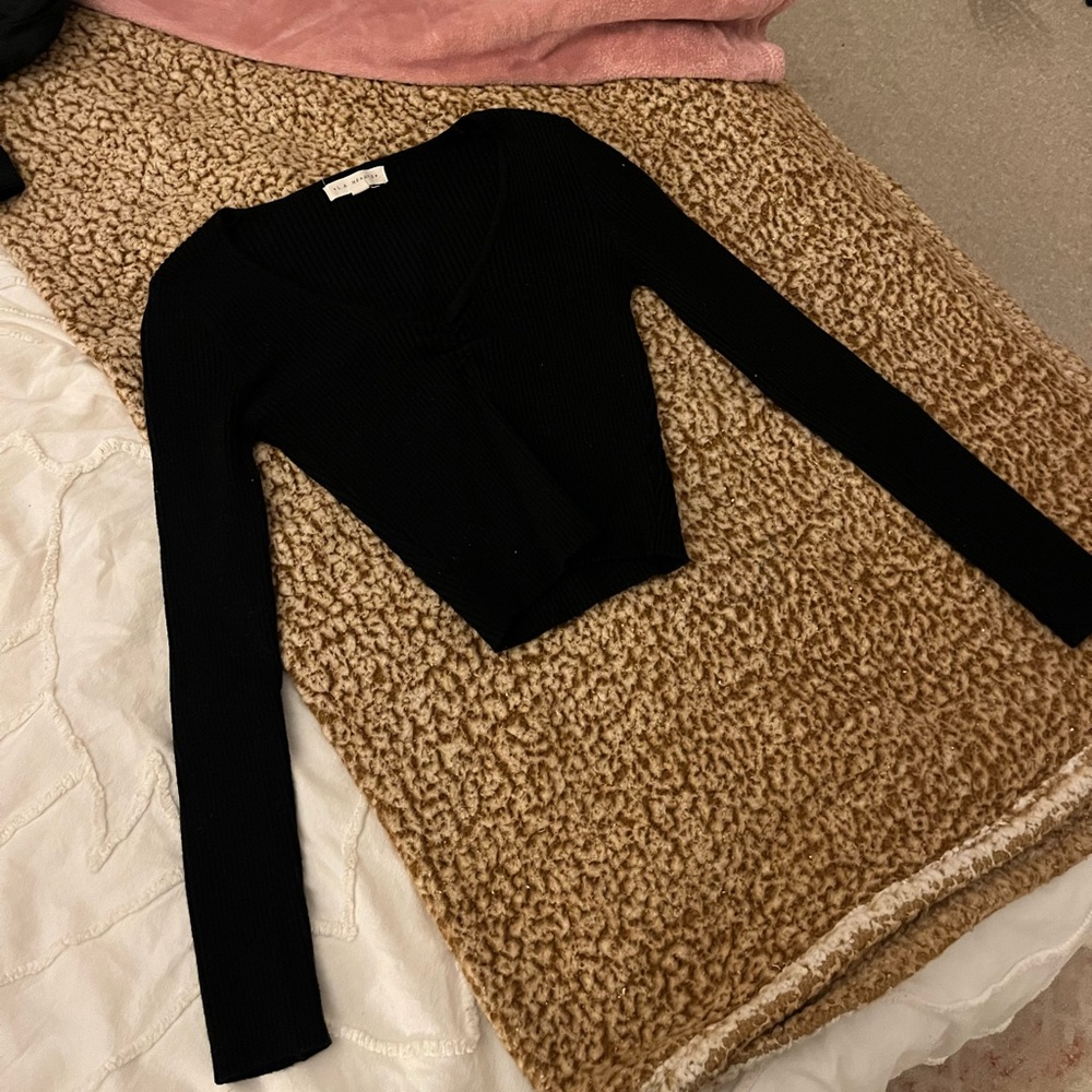 Pacsun black long sleeve crop